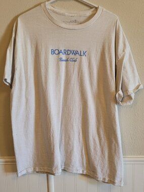 Monopoly Fabric of History Boardwalk Beach Club Tee XL